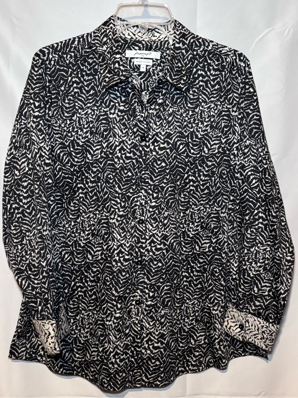 Foxcroft NYC Heritage Non Iron Button Down Shirt Size 14